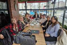 Dernek üyesi annelerimiz ile tecrübe paylaşımı yaptığımız kahve sohbeti...