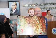 Down Sendromlu fotoğraf sanatçısı Volkan Niyazi Madaslı'nın Duvarlar adlı sergisini Belediye başkanı Kadir Albayrak ve çok sayıdaki konukla açtık