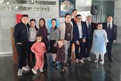 Down Sendromlu fotoğraf sanatçısı Volkan Niyazi Madaslı'nın Duvarlar adlı sergisini Belediye başkanı Kadir Albayrak ve çok sayıdaki konukla açtık