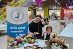 Down Sendromlu yazar Pelin Atakan'ın imza gününden...